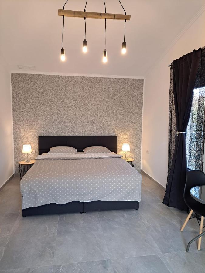 Kevin&Jessica Rooms Giarmata Экстерьер фото